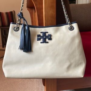 AUTHENTIC, EXCELLENT USED CONDITION, DESIGNER “TORI BURCH” TOTE BAG